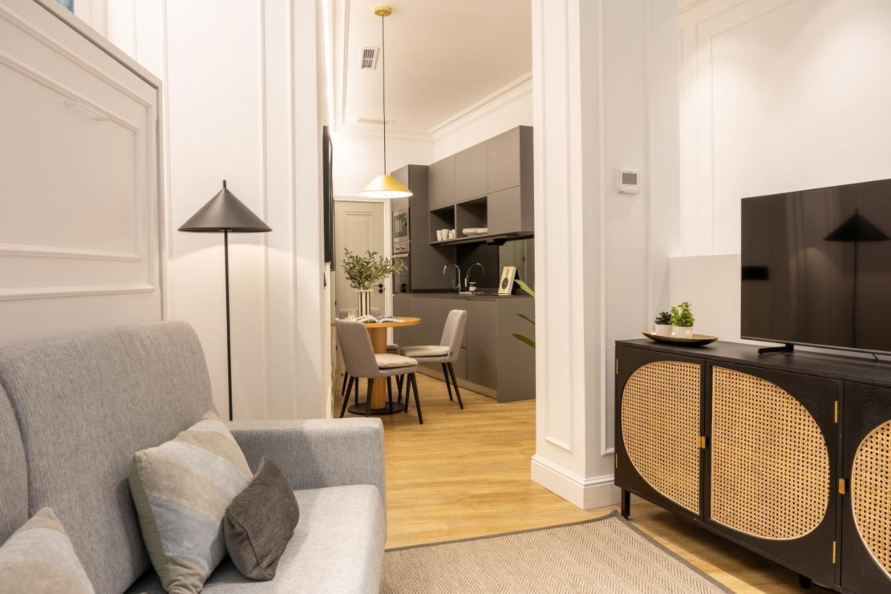 Edmond Vibes Puerta Del Sol Suites Madrid Extérieur photo