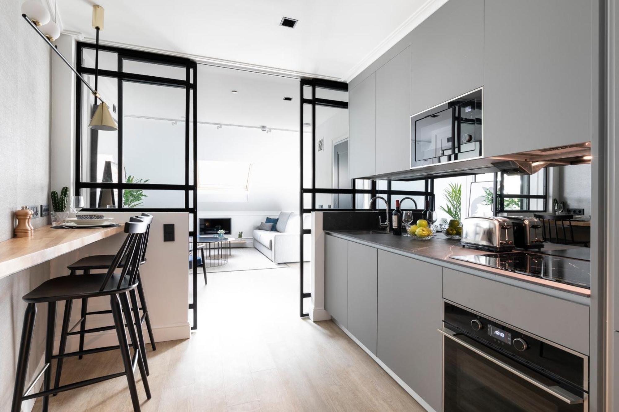Edmond Vibes Puerta Del Sol Suites Madrid Extérieur photo