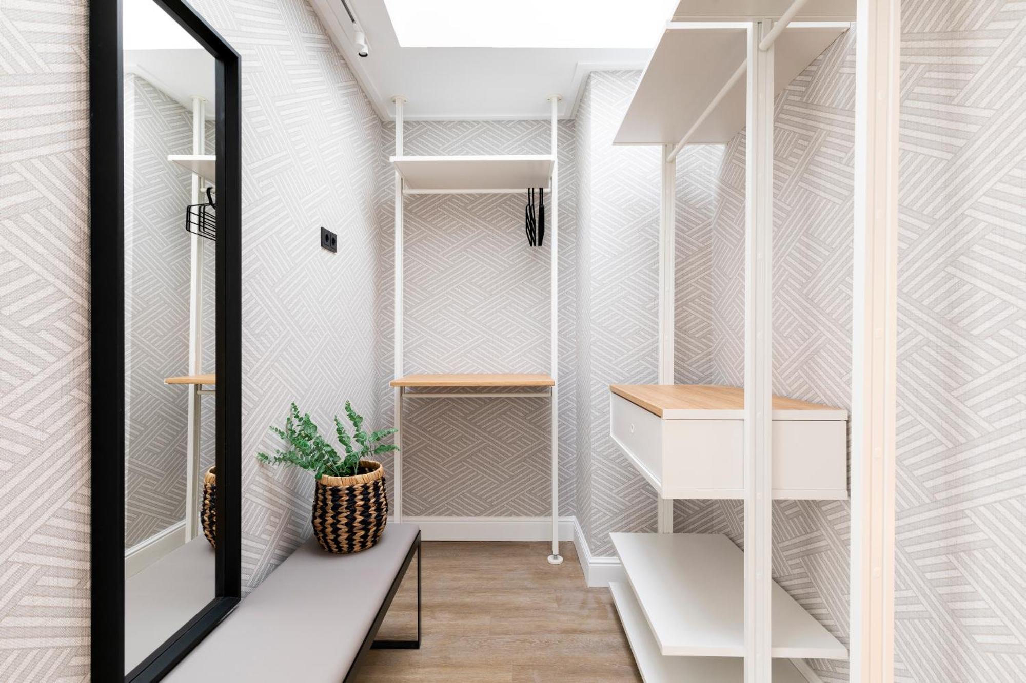 Edmond Vibes Puerta Del Sol Suites Madrid Extérieur photo